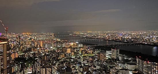 梅田スカイビル展望台　神戸・明石方面の景色